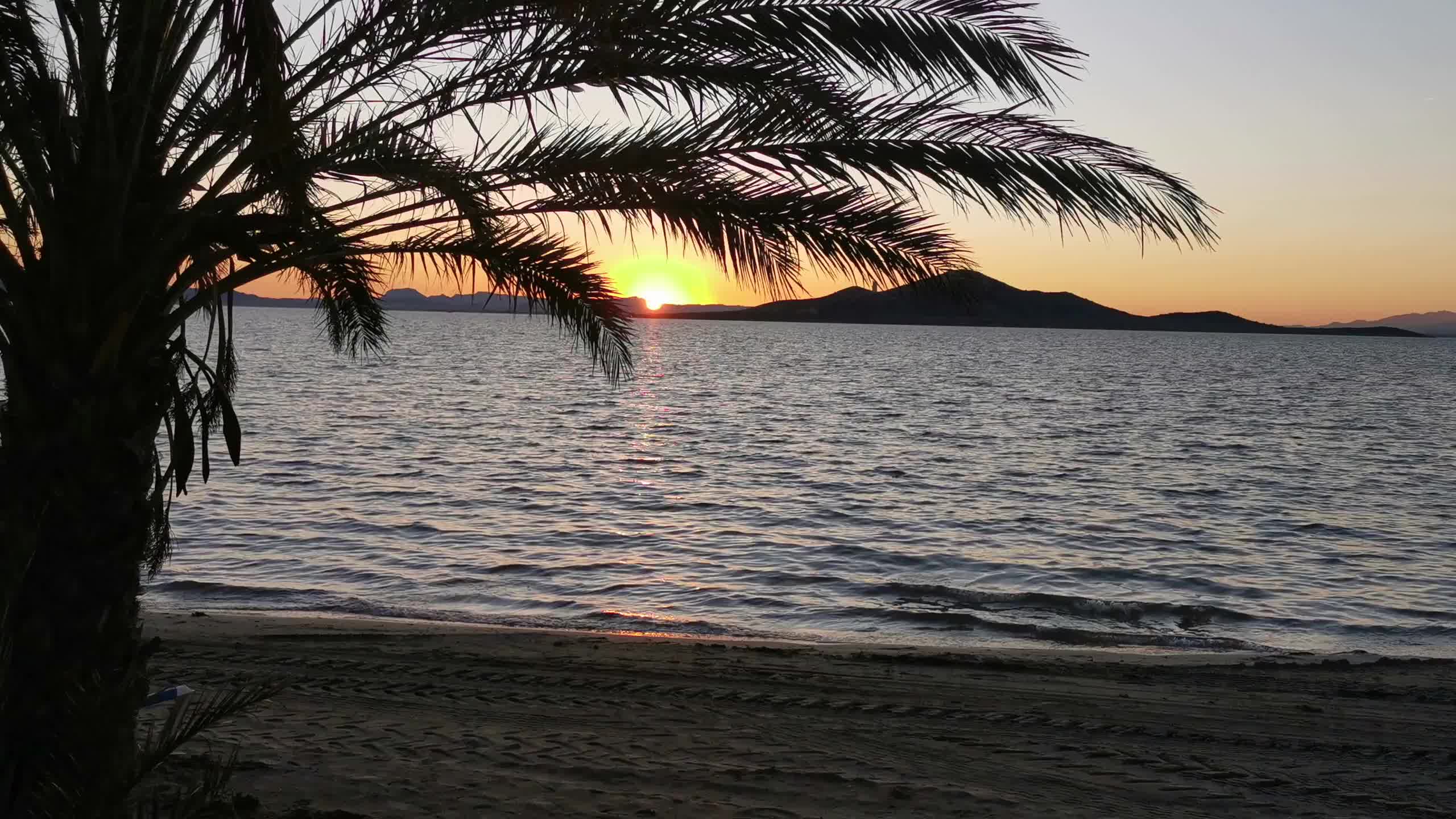 4084231-uhd_3840_2160_30fps