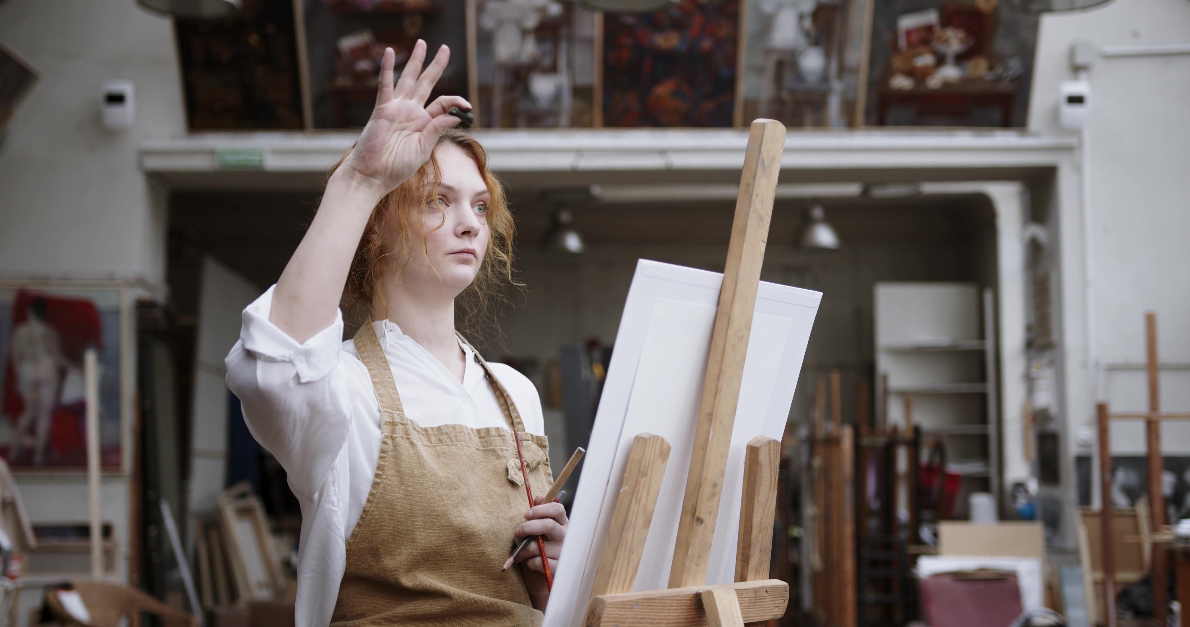 3796067-uhd_4096_2160_25fps