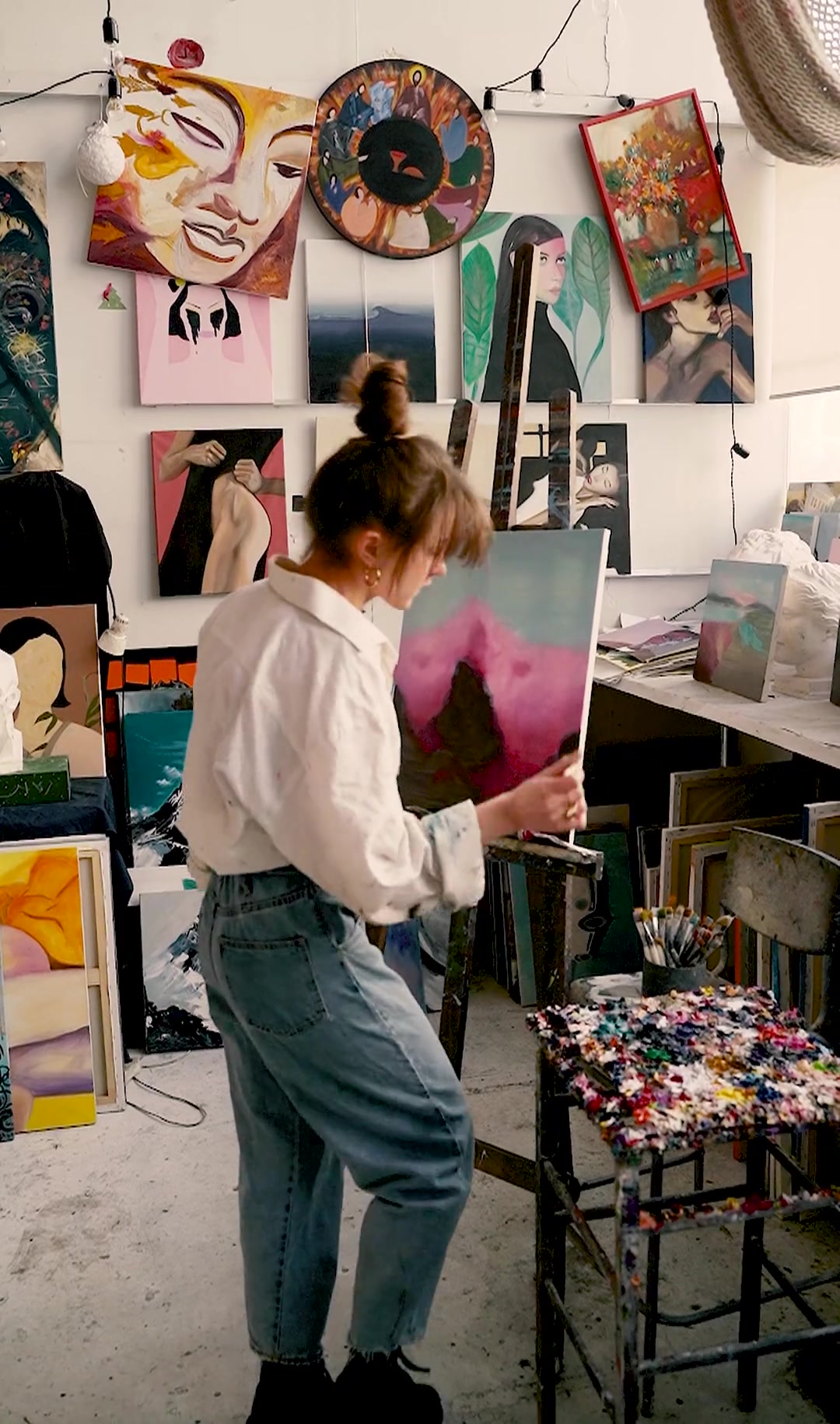 4460545-hd_1080_1830_25fps